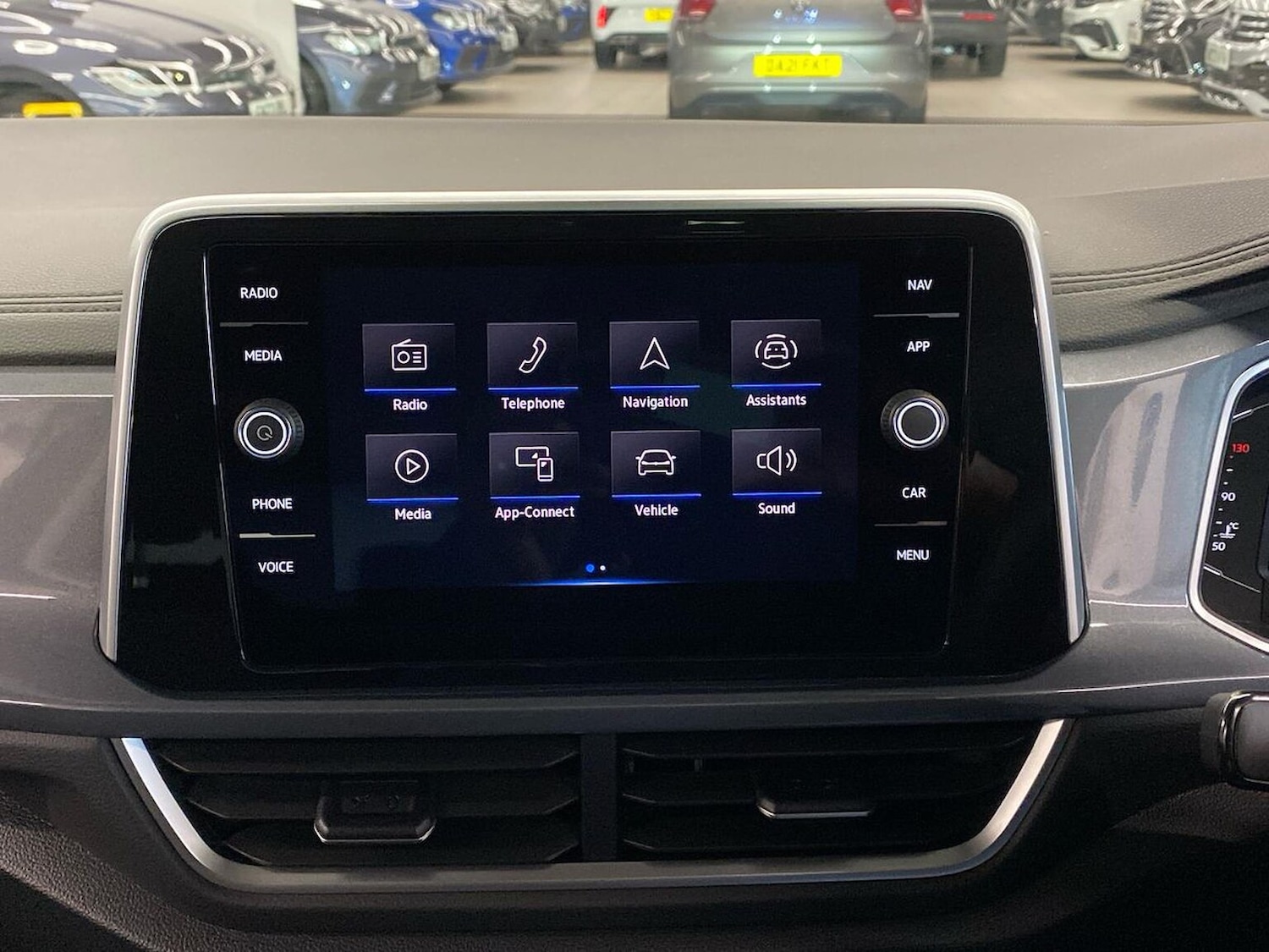 Used Volkswagen T-Roc 2022 for sale - 76506197: Photo 11