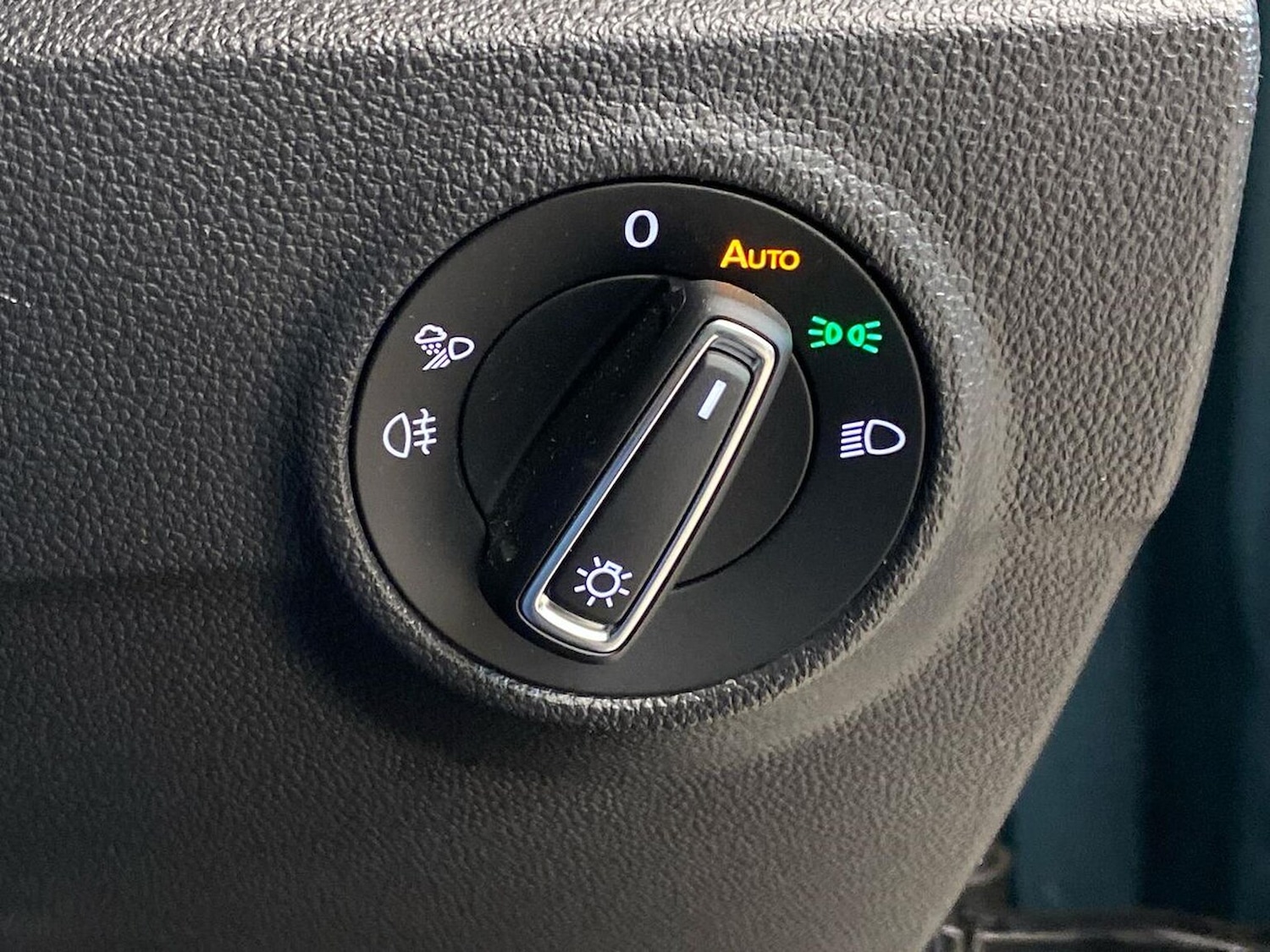 Used Volkswagen T-Roc 2022 for sale - 76506197: Photo 24