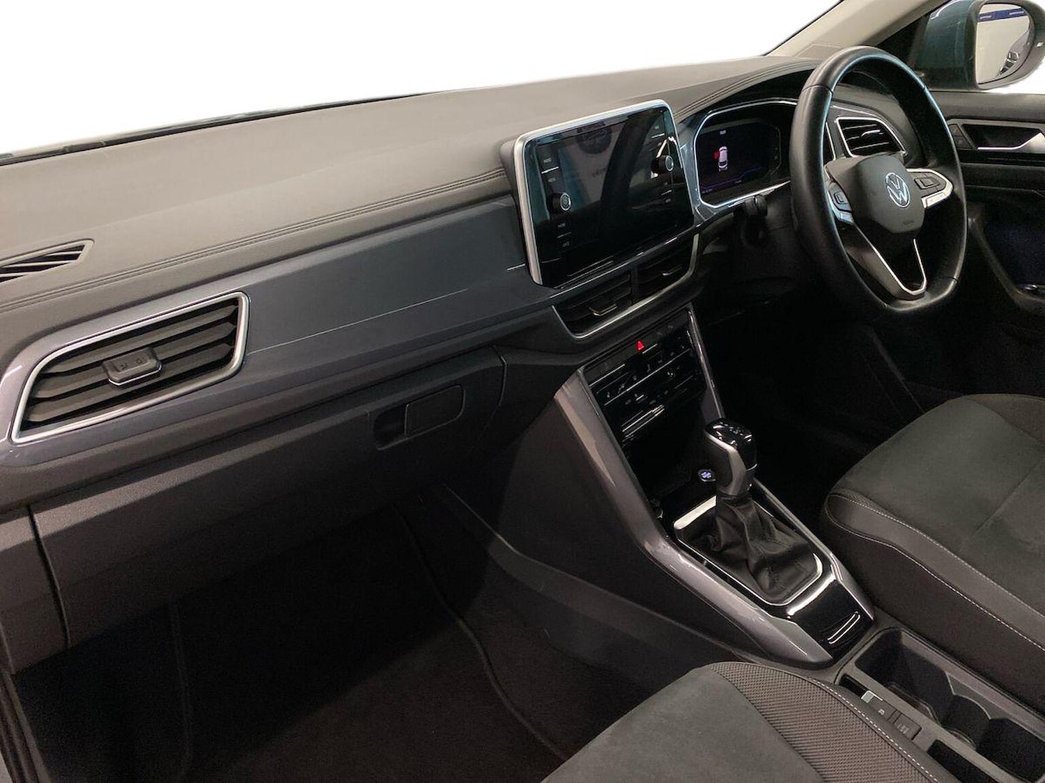 Used Volkswagen T-Roc 2022 for sale - 76506197: Photo 7