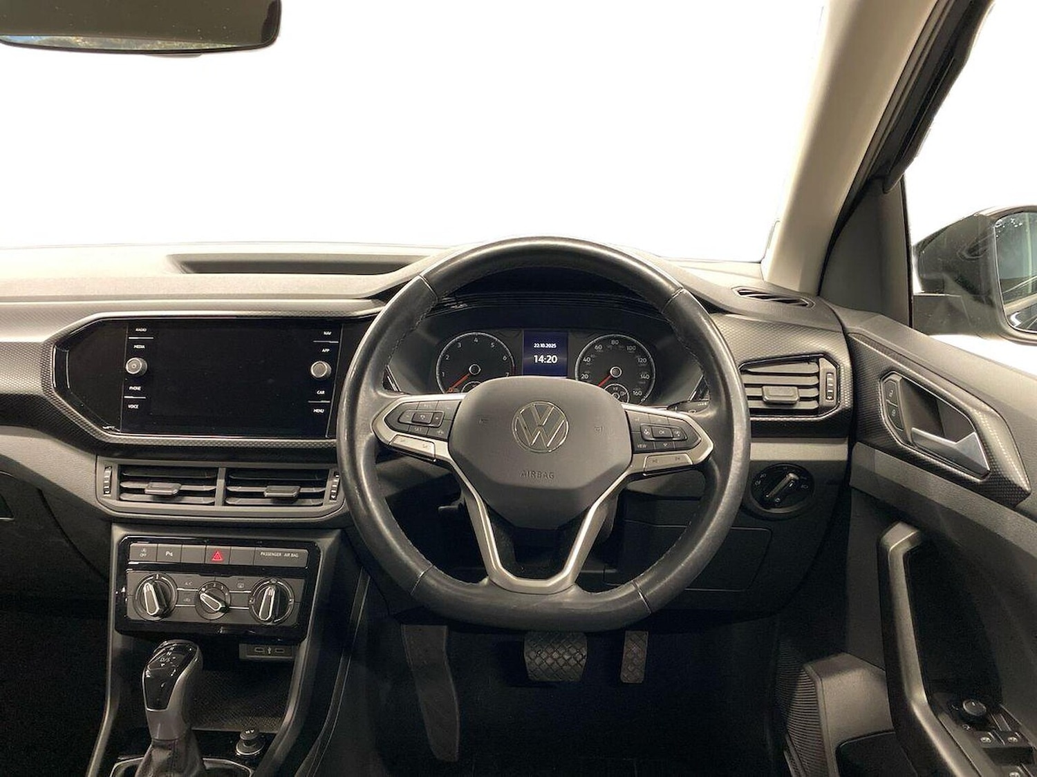 Used Volkswagen T-Cross 2021 for sale - 76358003: Photo 9