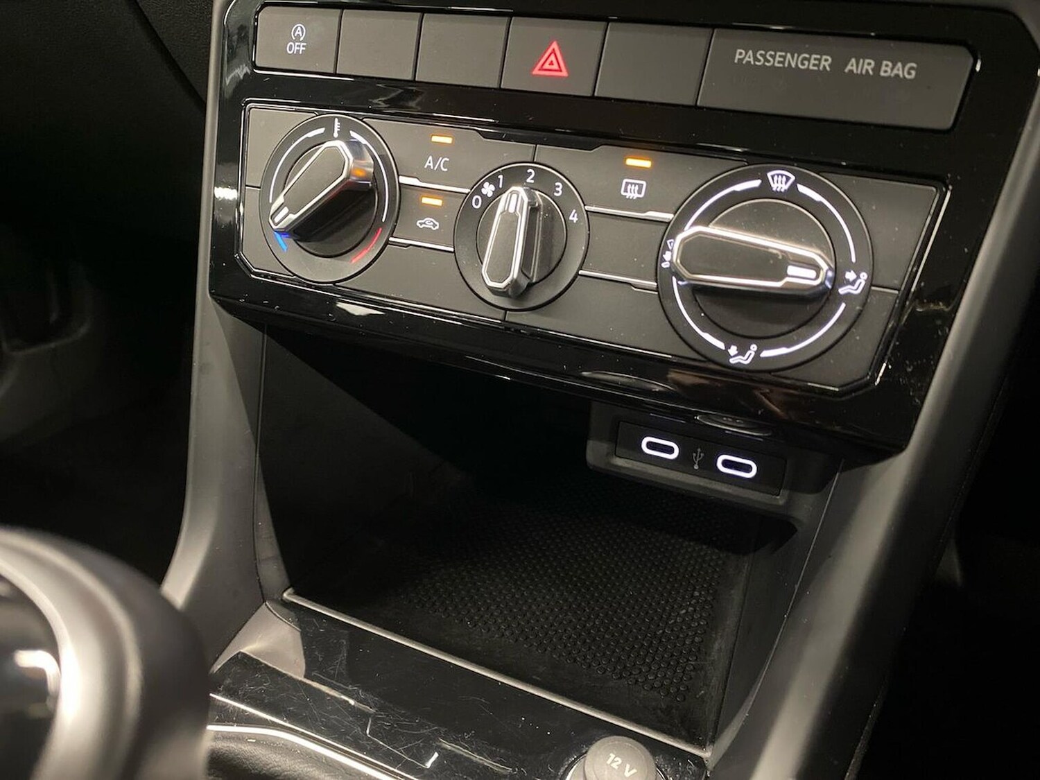 Used Volkswagen T-Cross 2023 for sale - 77487859: Photo 12