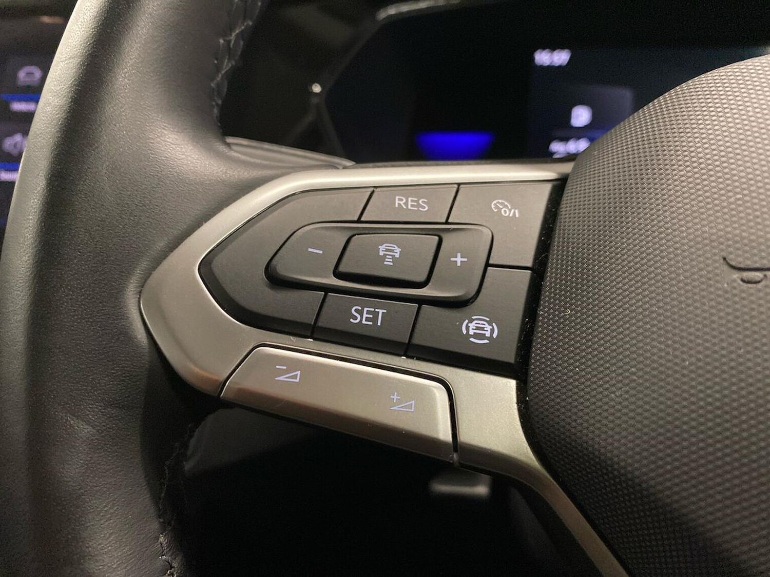 Used Volkswagen T-Cross 2023 for sale - 77487859: Photo 25