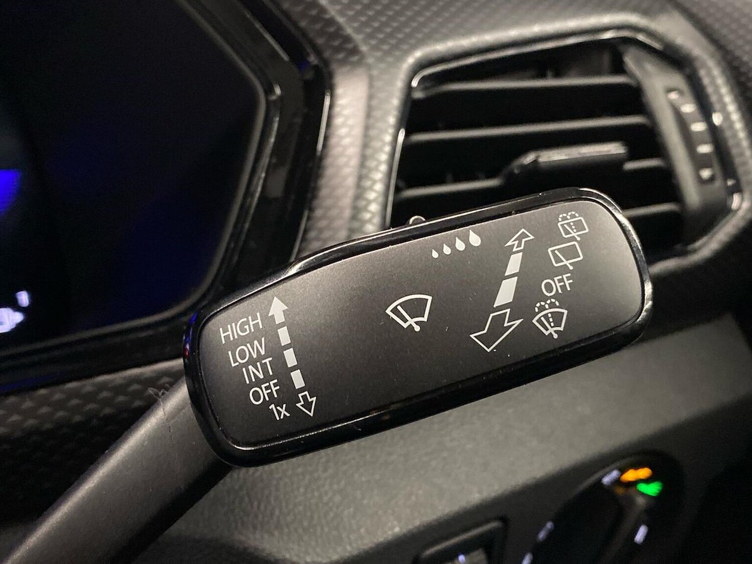 Used Volkswagen T-Cross 2023 for sale - 77487859: Photo 26