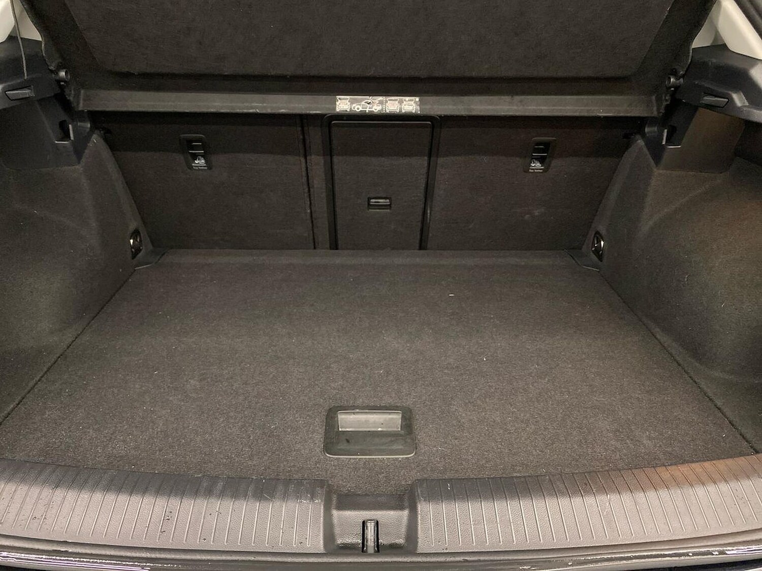 Used Volkswagen T-Roc 2021 for sale - 76951196: Photo 18