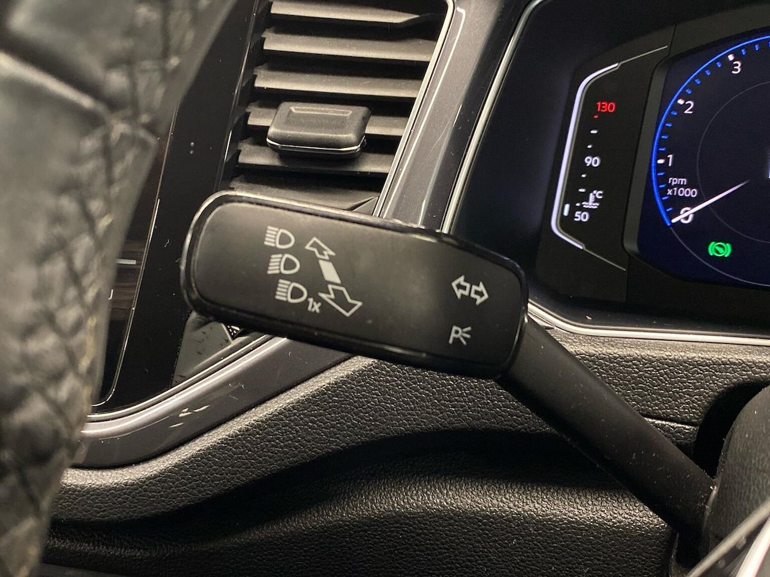 Used Volkswagen T-Roc 2021 for sale - 76951196: Photo 30