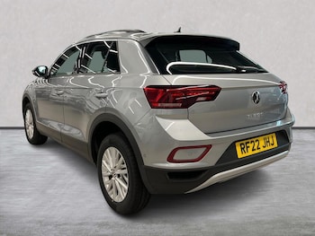Used Volkswagen T-Roc 2022 for sale - 75616113: Photo