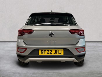 Used Volkswagen T-Roc 2022 for sale - 75616113: Photo