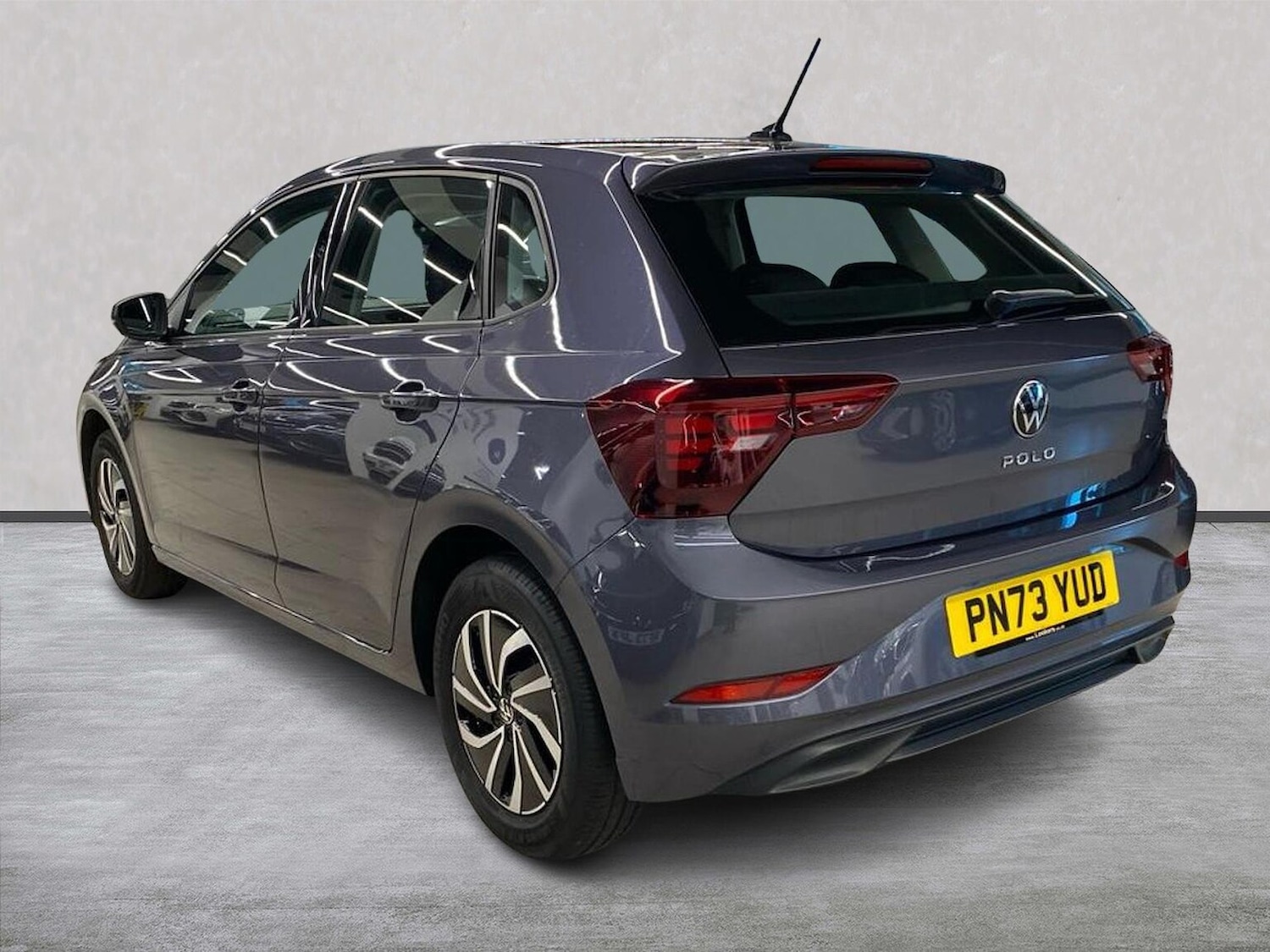 Used Volkswagen Polo 2023 for sale - 77635482: Photo 2