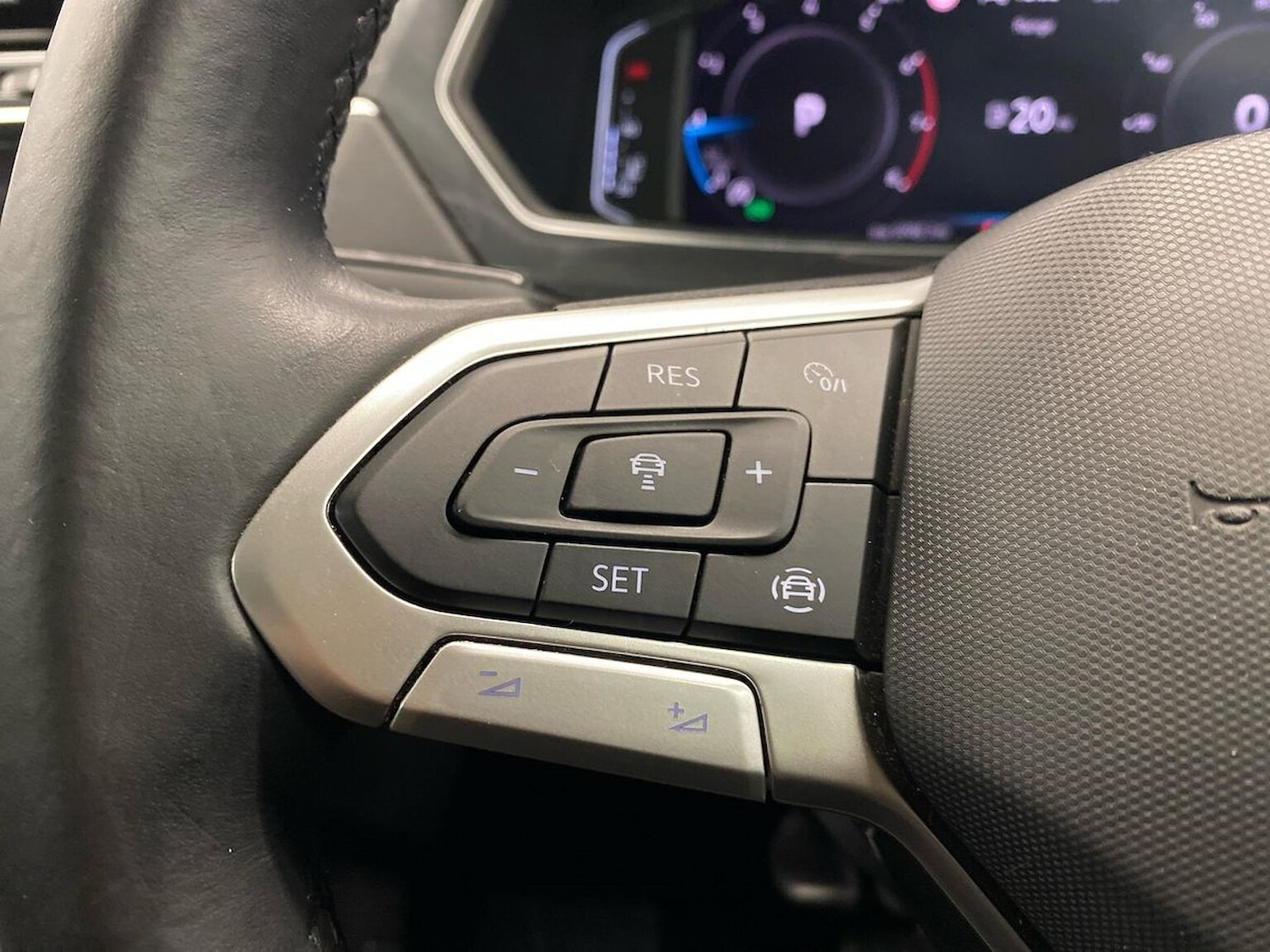 Used Volkswagen Tiguan 2020 for sale - 76879731: Photo 25