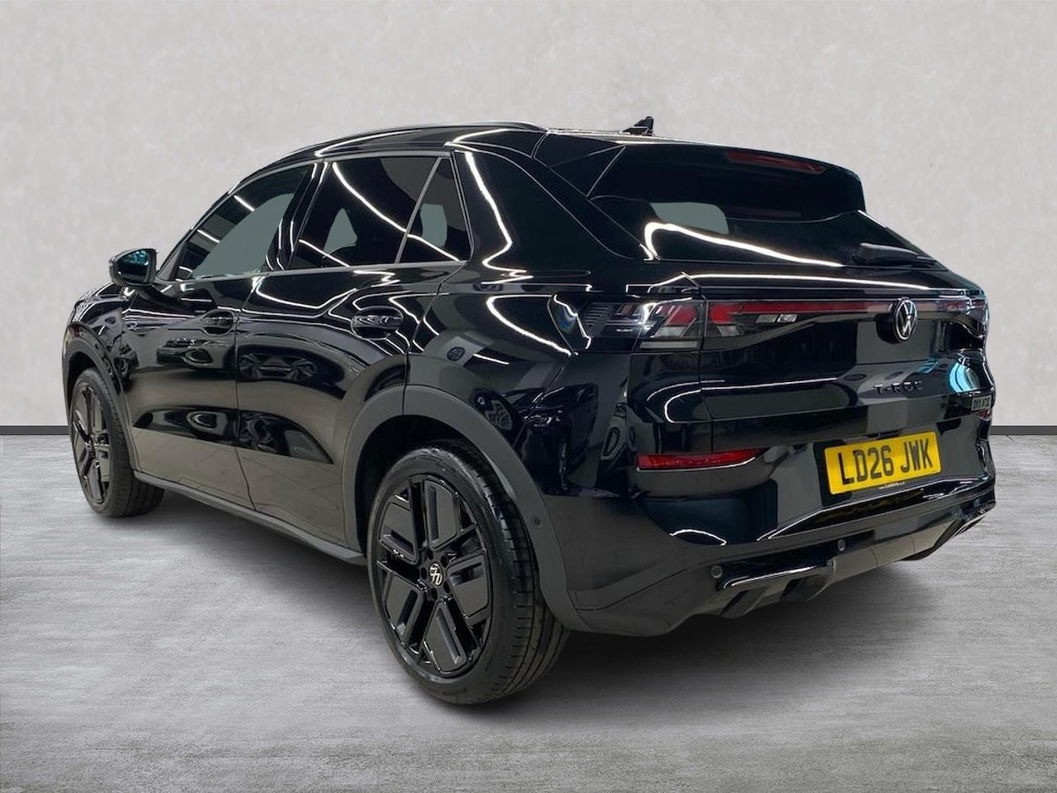 Used Volkswagen T-Roc 2026 for sale - 78195267: Photo 2