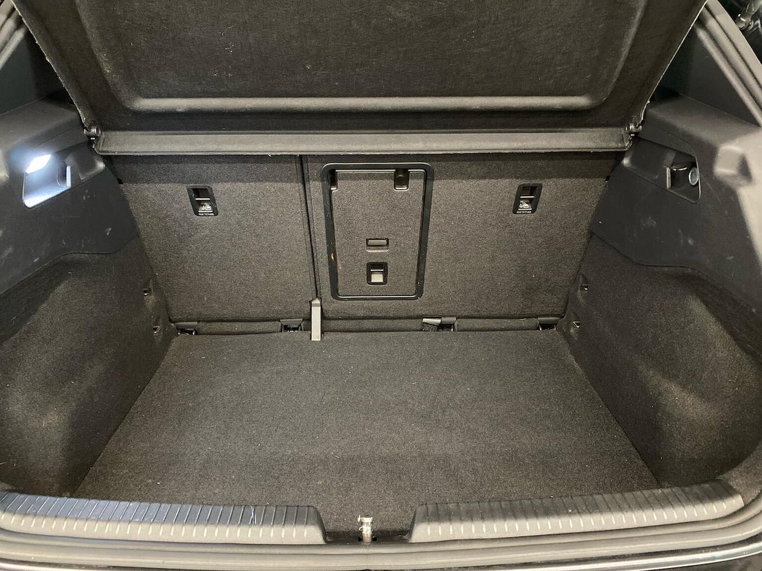 Used Volkswagen ID.3 2020 for sale - 77028143: Photo 19