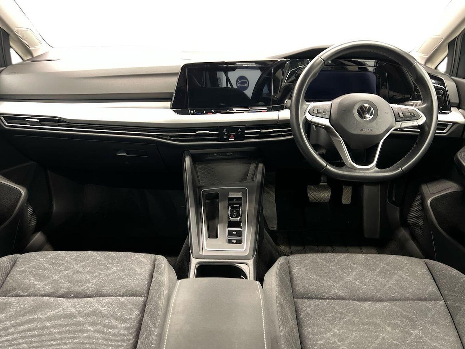 Used Volkswagen Golf 2020 for sale - 76735615: Photo 8