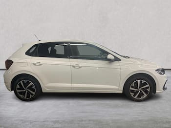 Used Volkswagen Polo 2024 for sale - 79626562: Photo