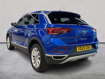 Used Volkswagen T-Roc 2025 for sale - 79371858: Photo