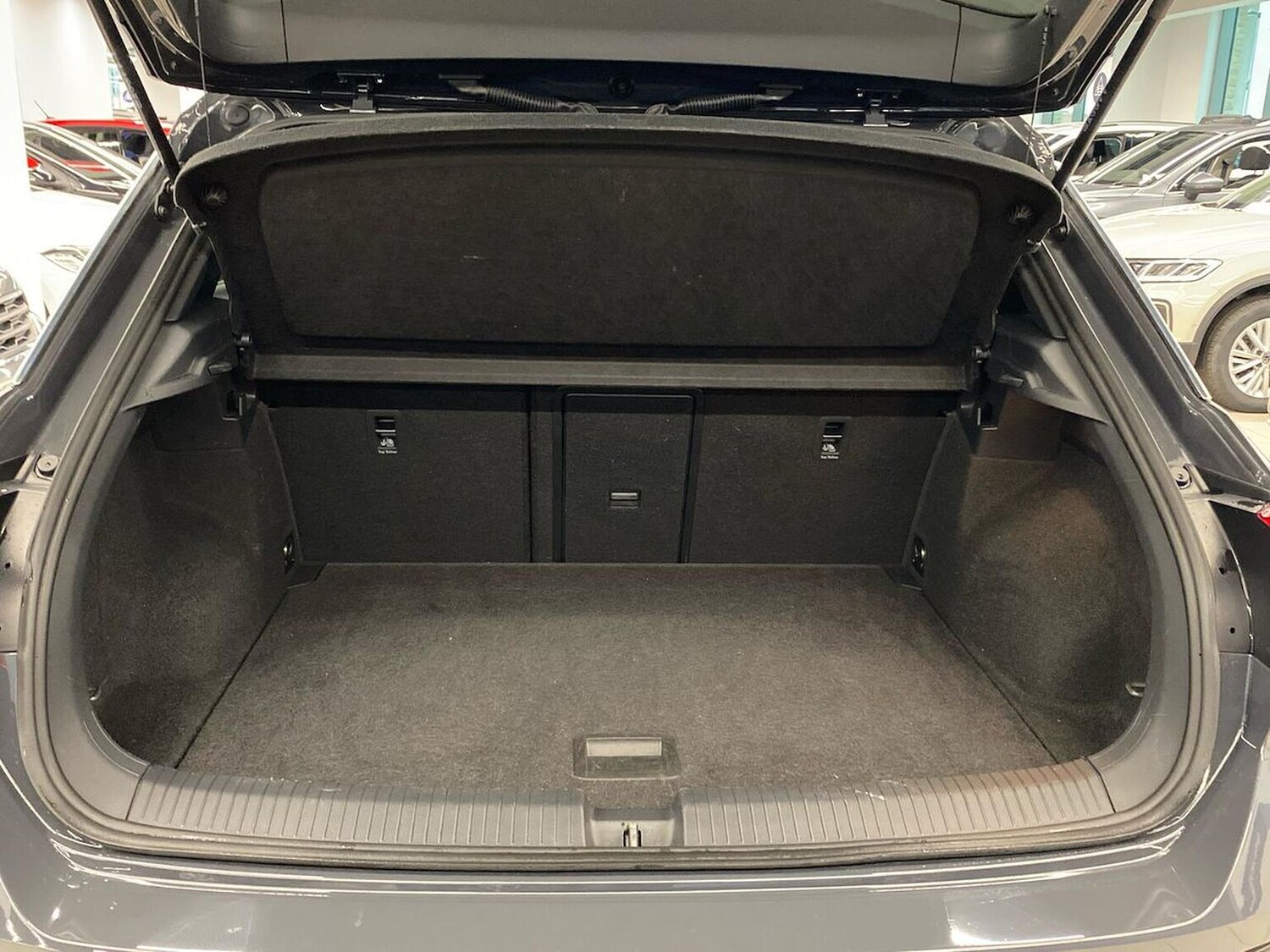 Used Volkswagen T-Roc 2021 for sale - 76287299: Photo 17