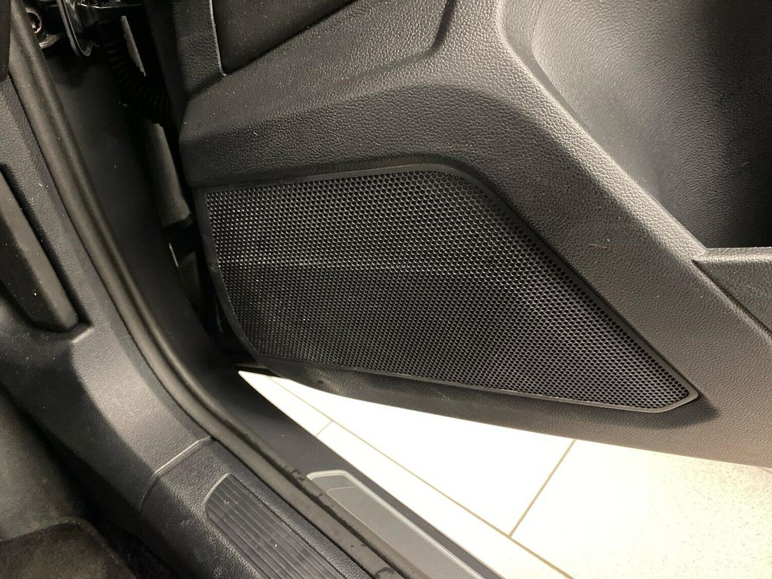 Used Volkswagen T-Roc 2021 for sale - 76287299: Photo 29