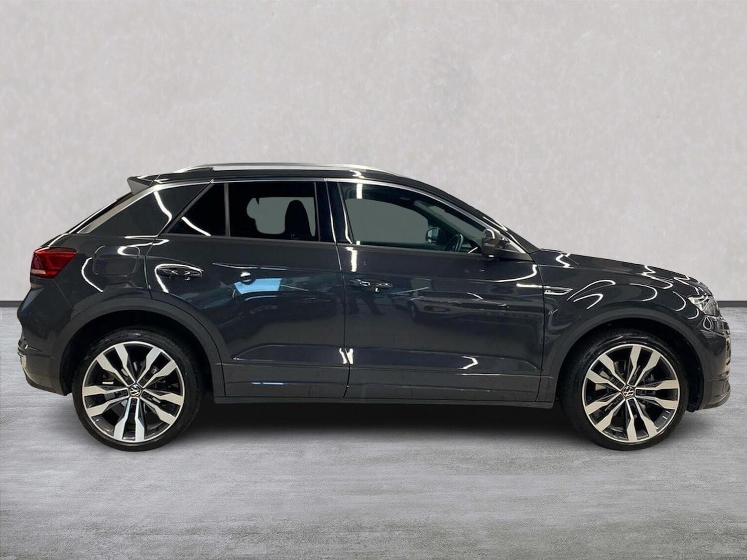 Used Volkswagen T-Roc 2021 for sale - 76287299: Photo 3