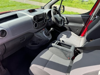 Used Peugeot Partner 2017 for sale - 78326405: Photo