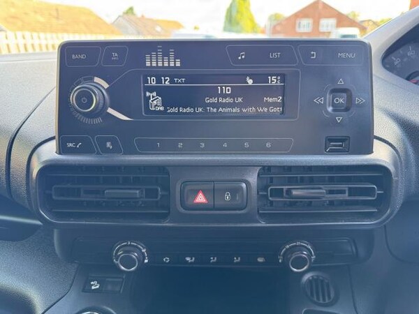 Used Peugeot Partner 2020 for sale - 76127315: Photo 24