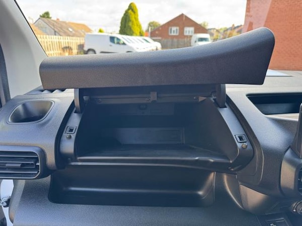 Used Peugeot Partner 2020 for sale - 76127315: Photo 37