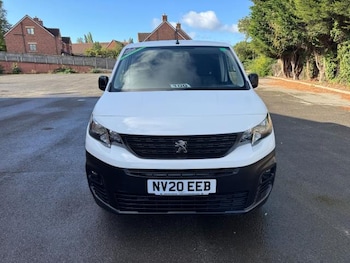Used Peugeot Partner 2020 for sale - 76127315: Photo