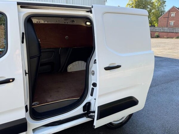 Used Peugeot Partner 2020 for sale - 76127315: Photo 41