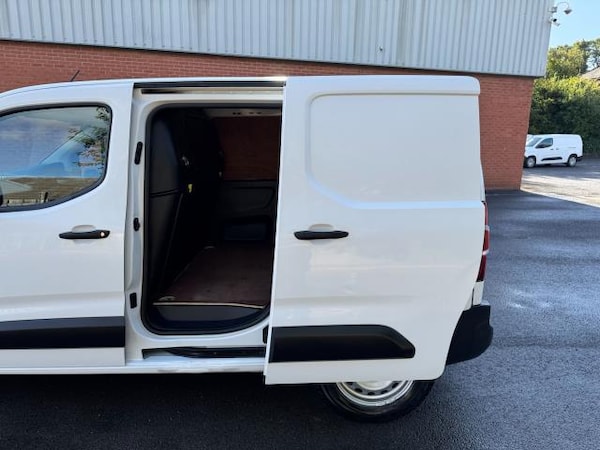 Used Peugeot Partner 2020 for sale - 76127315: Photo 42