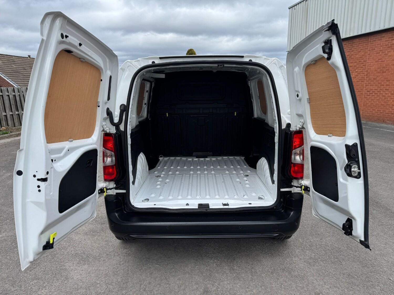 Used Peugeot Partner 2021 for sale - 78028781: Photo 28