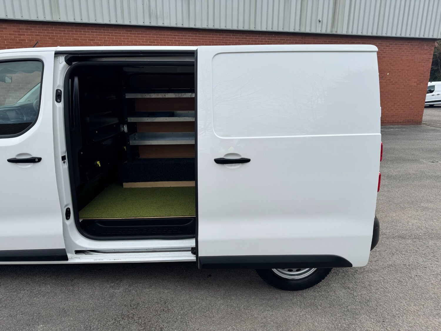 Used Peugeot Expert 2021 for sale - 77747071: Photo 42