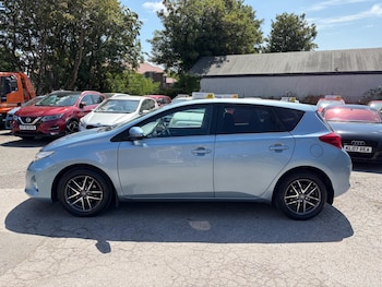 Used Toyota Auris 2014 for sale - 79268426: Photo