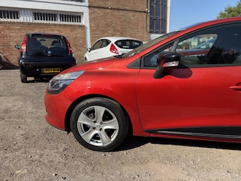 Used Renault Clio 2015 for sale - 79169167: Photo