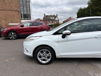 Used Ford Fiesta 2010 for sale - 79278808: Photo
