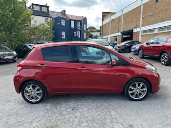 Used Toyota Yaris 2012 for sale - 79552928: Photo