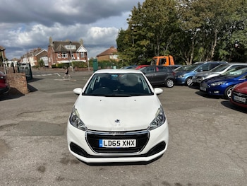 Used Peugeot 208 2015 for sale - 79553492: Photo