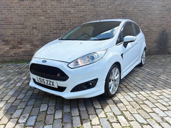 Used Ford Fiesta 2015 for sale - 78814159: Photo
