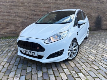 Used Ford Fiesta 2015 for sale - 78814159: Photo