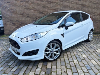 Used Ford Fiesta 2015 for sale - 78814159: Photo