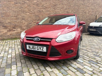 Used Ford Focus 2011 for sale - 79417374: Photo