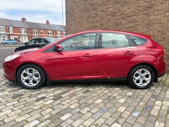 Used Ford Focus 2011 for sale - 79417374: Photo