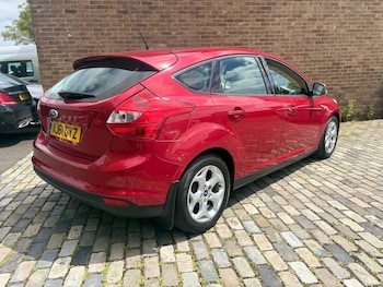 Used Ford Focus 2011 for sale - 79417374: Photo