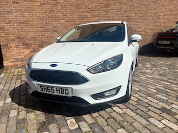 Used Ford Focus 2015 for sale - 79429936: Photo
