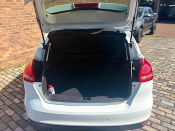 Used Ford Focus 2015 for sale - 79429936: Photo