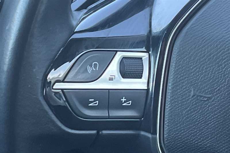 Used Peugeot 5008 2020 for sale - 77146266: Photo 16