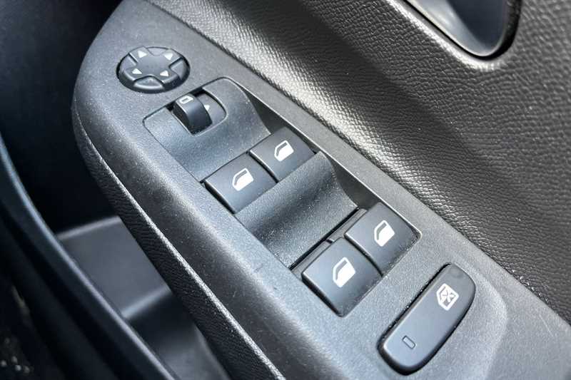 Used Vauxhall Corsa 2022 for sale - 76176424: Photo 18