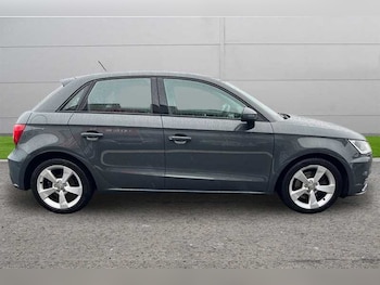 Used Audi A1 2018 for sale - 77552592: Photo