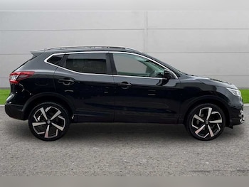 Used Nissan Qashqai 2017 for sale - 79293666: Photo