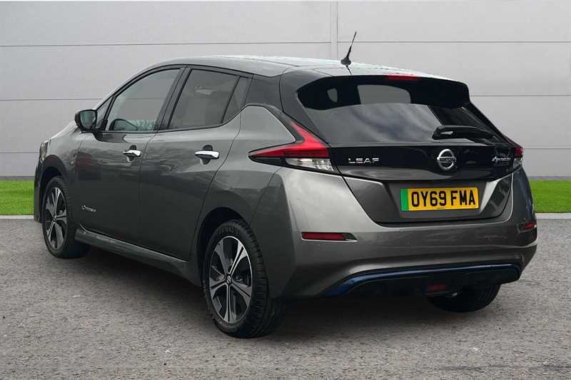 Used Nissan Leaf 2020 for sale - 76760858: Photo 2