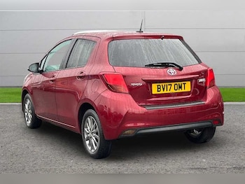 Used Toyota Yaris 2017 for sale - 77560830: Photo