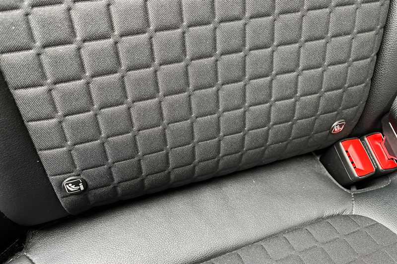 Used Ford Fiesta 2018 for sale - 76888997: Photo 33