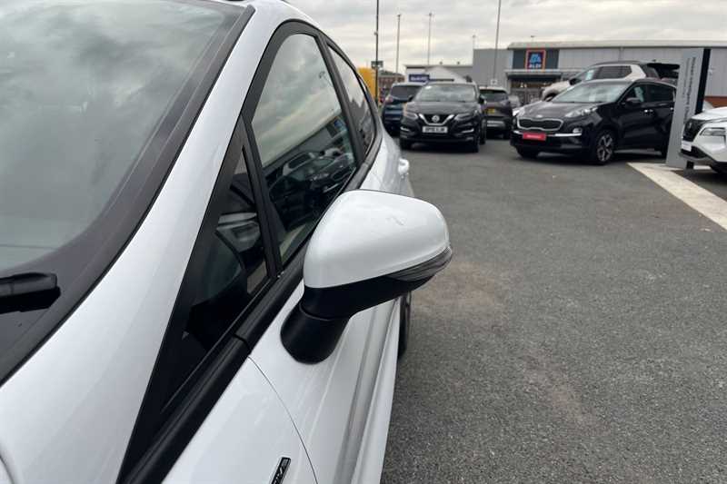 Used Ford Fiesta 2018 for sale - 76888997: Photo 37